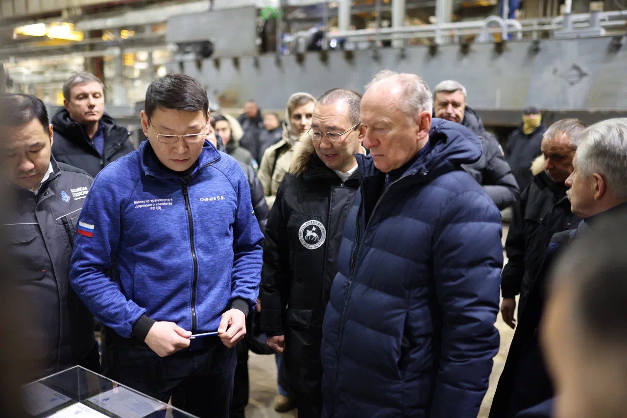 Жатайская судоверфь становится ключевым звеном обновления транспортной сети Якутии Жатайская судоверфь становится ключевым звеном обновления транспортной сети Якутии