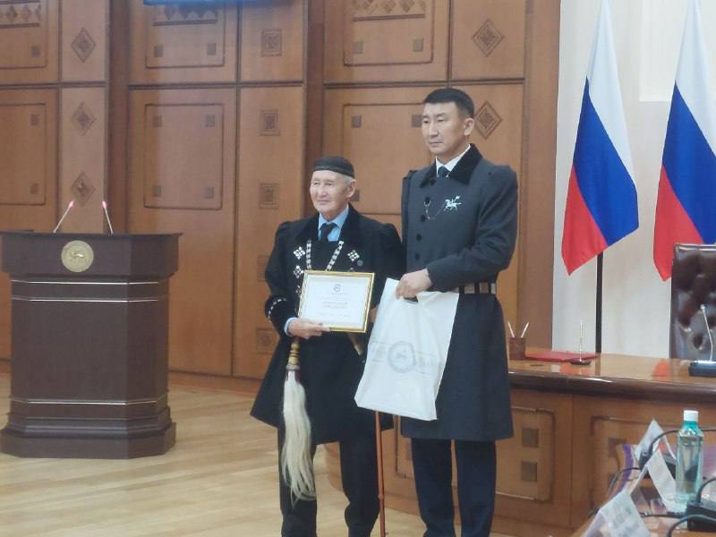 В Якутии хранители традиционной культуры получили стипендии Ил Дархана В Якутии хранители традиционной культуры получили стипендии Ил Дархана