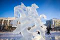 Фото: сказки народов мира оживают в ледовых скульптурах на площади Орджоникидзе в Якутске