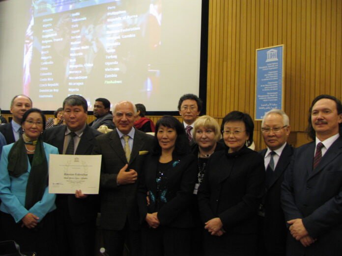 История признания эпоса Олонхо шедевром устного и нематериального культурного наследия человечества в ЮНЕСКО История признания эпоса Олонхо шедевром устного и нематериального культурного наследия человечества в ЮНЕСКО