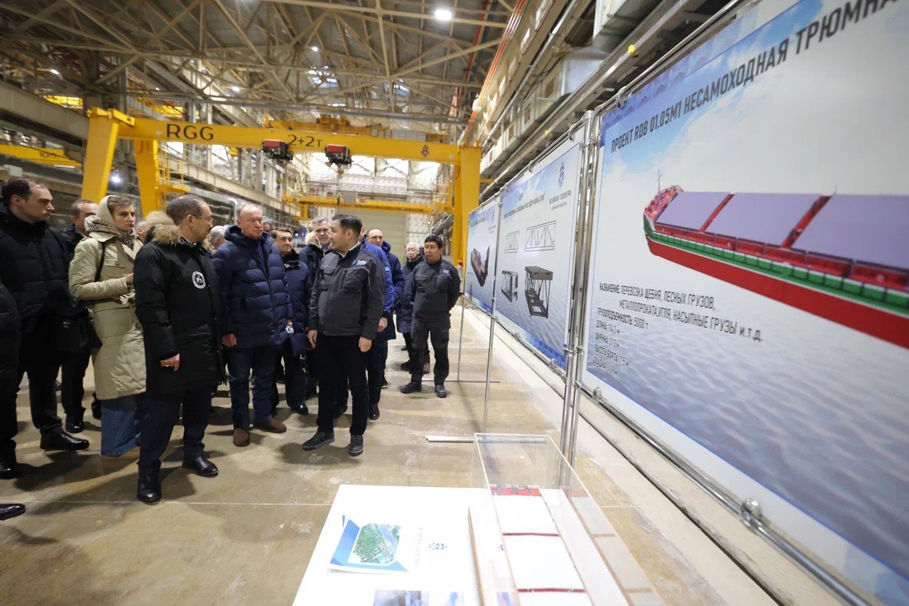 Жатайская судоверфь становится ключевым звеном обновления транспортной сети Якутии Жатайская судоверфь становится ключевым звеном обновления транспортной сети Якутии