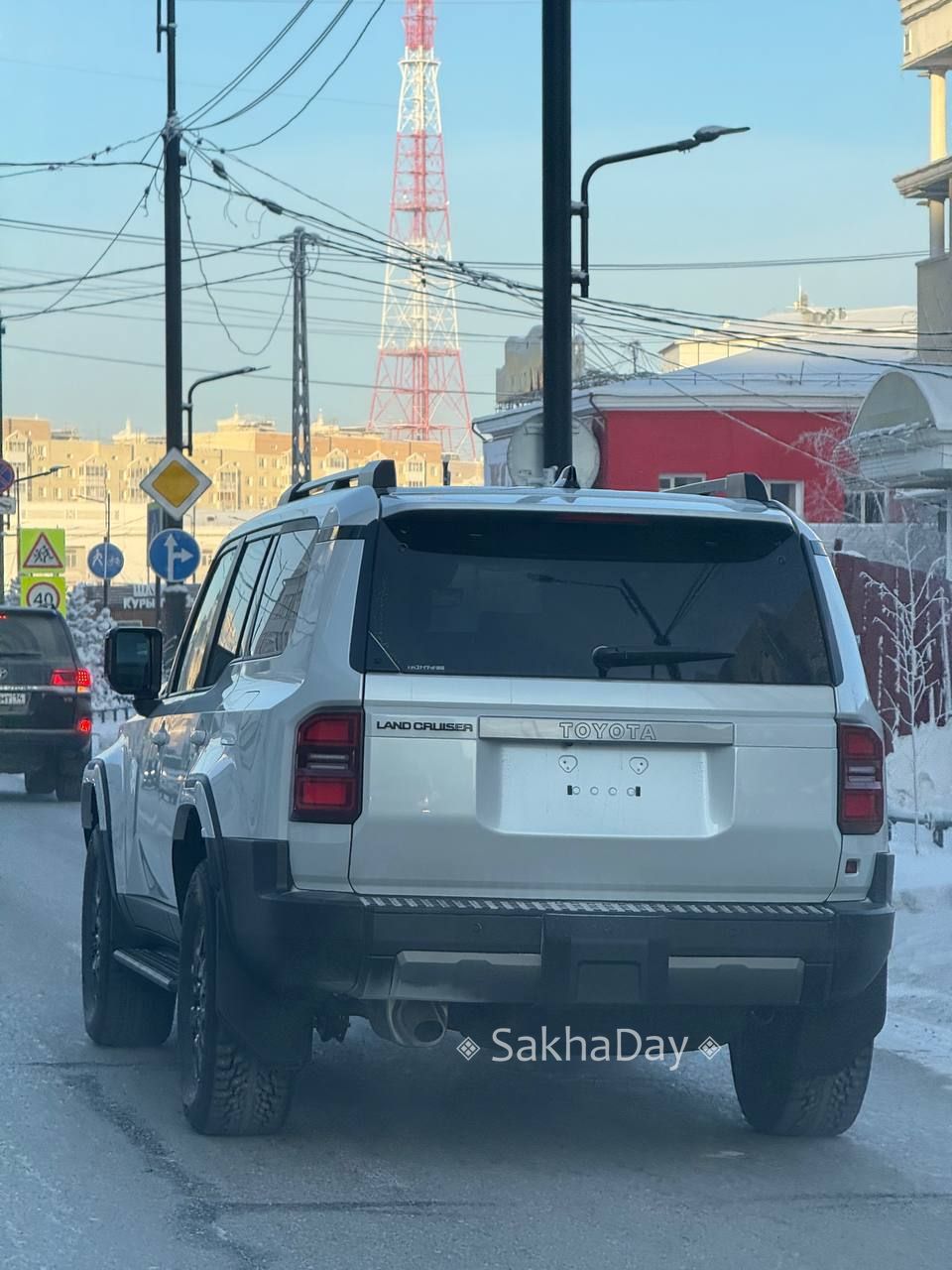 #пишут вот такие машины у нас рассекают #дляsakhaday