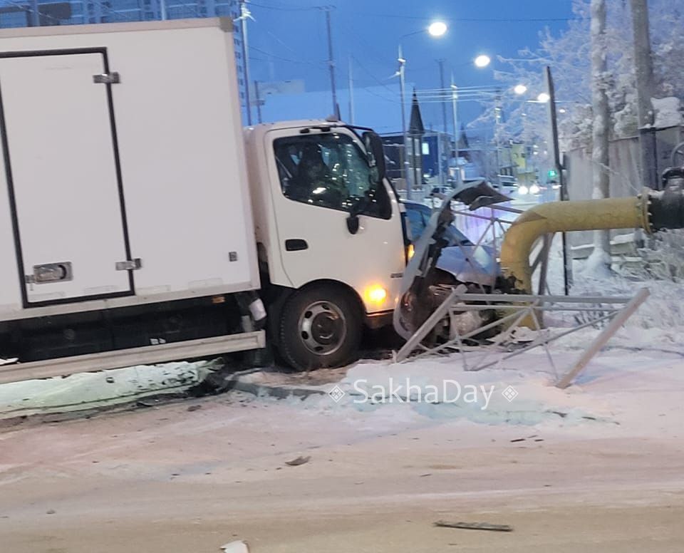 ДТП Винокурова/Лонгинова #отподписчика @sakhaday ДТП Винокурова/Лонгинова #отподписчика @sakhaday