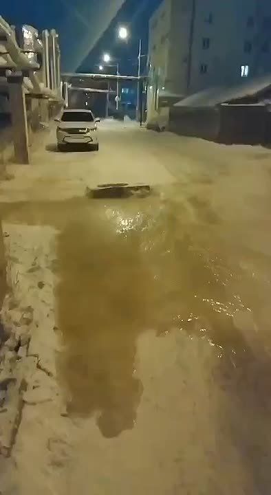 #пишут Улицу Ломоносова топит фекалиями