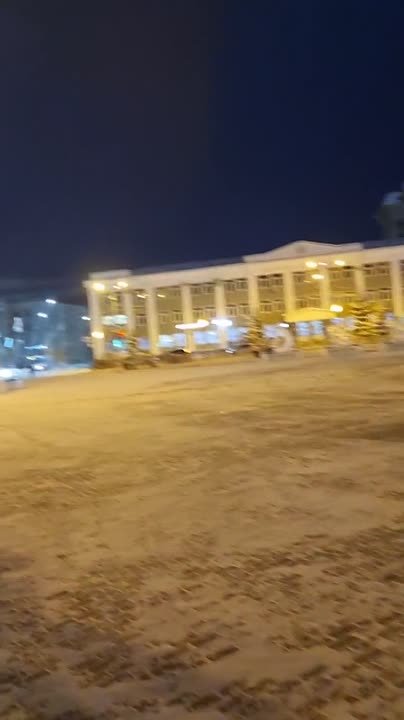 Какая красота на площади Орджоникидзе, не устают восхищаться наши подписчики