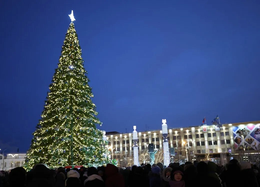 1 декабря в Якутске засияет главная новогодняя елка республики