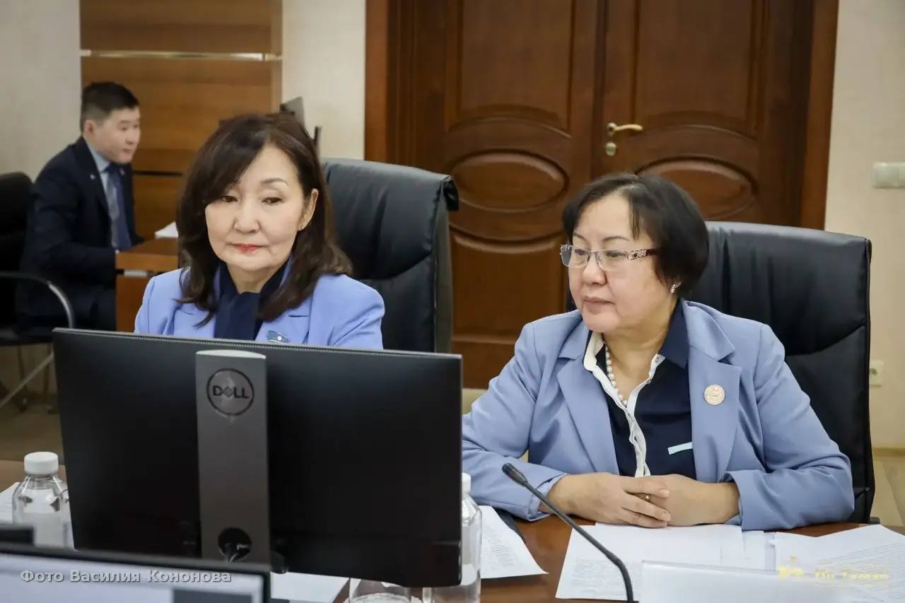 В Парламенте Якутии обсудили масштабный план развития Арктической агломерации Тикси-Найба В Парламенте Якутии обсудили масштабный план развития Арктической агломерации Тикси-Найба