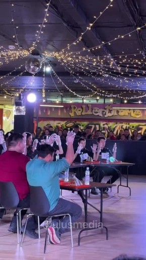 В Якутске проходит конкурс по поеданию бургеров