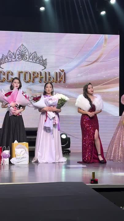 Видеофакт: трогательный момент на конкурсе красоты