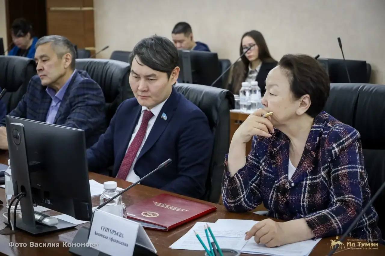 В Парламенте Якутии обсудили масштабный план развития Арктической агломерации Тикси-Найба В Парламенте Якутии обсудили масштабный план развития Арктической агломерации Тикси-Найба