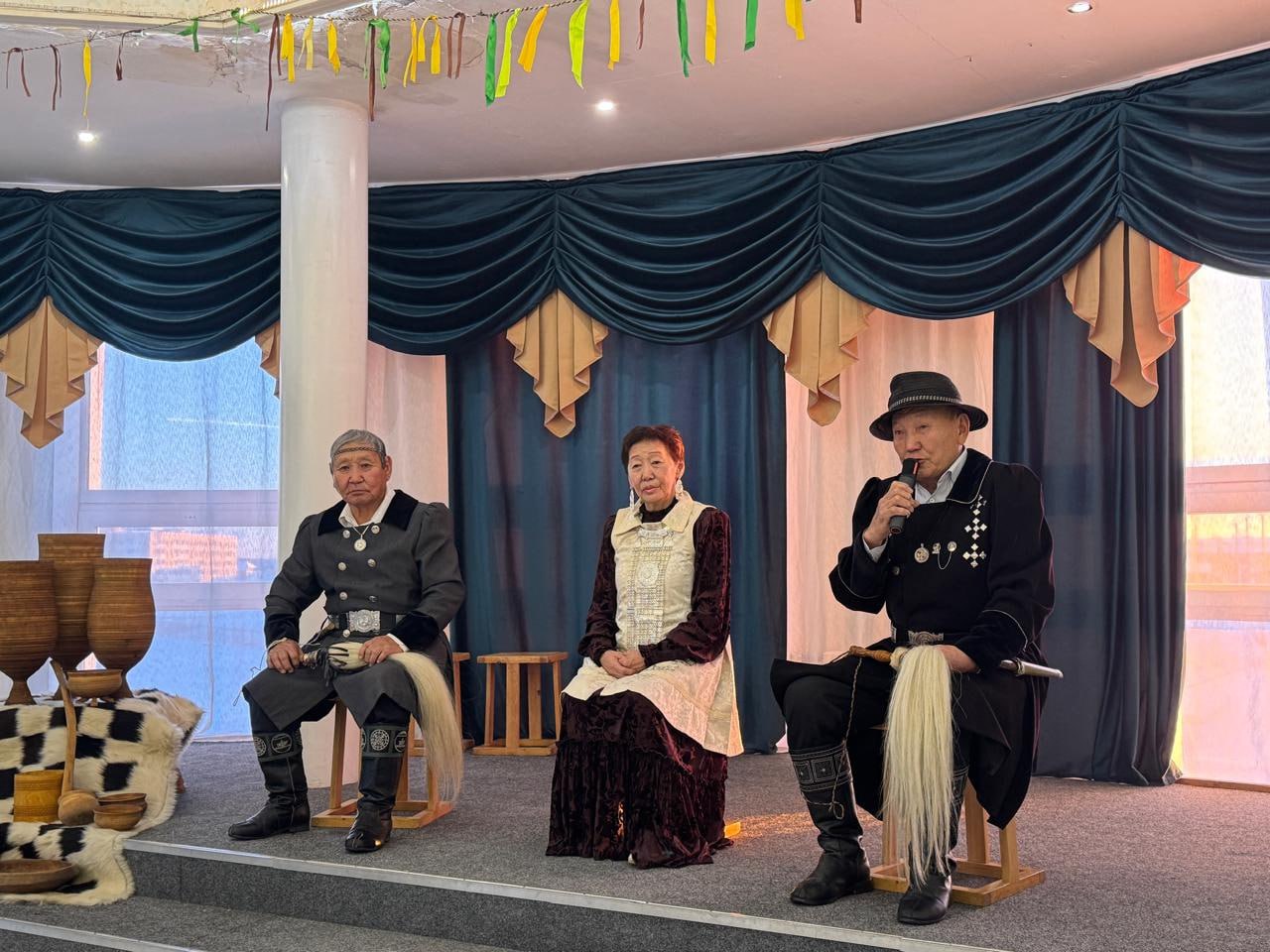 Нерюнгрига Олохо ыыаын кылаан кыайыылааа Нерюнгрига Олохо ыыаын кылаан кыайыылааа