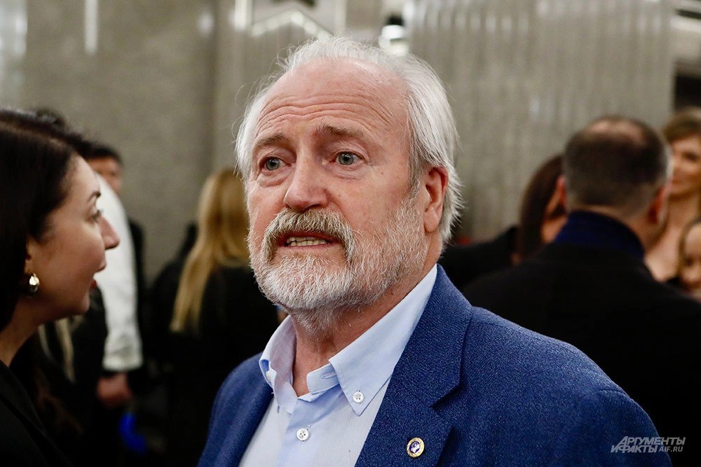 «Бриллиантовая бабочка» улетела в Китай «Бриллиантовая бабочка» улетела в Китай