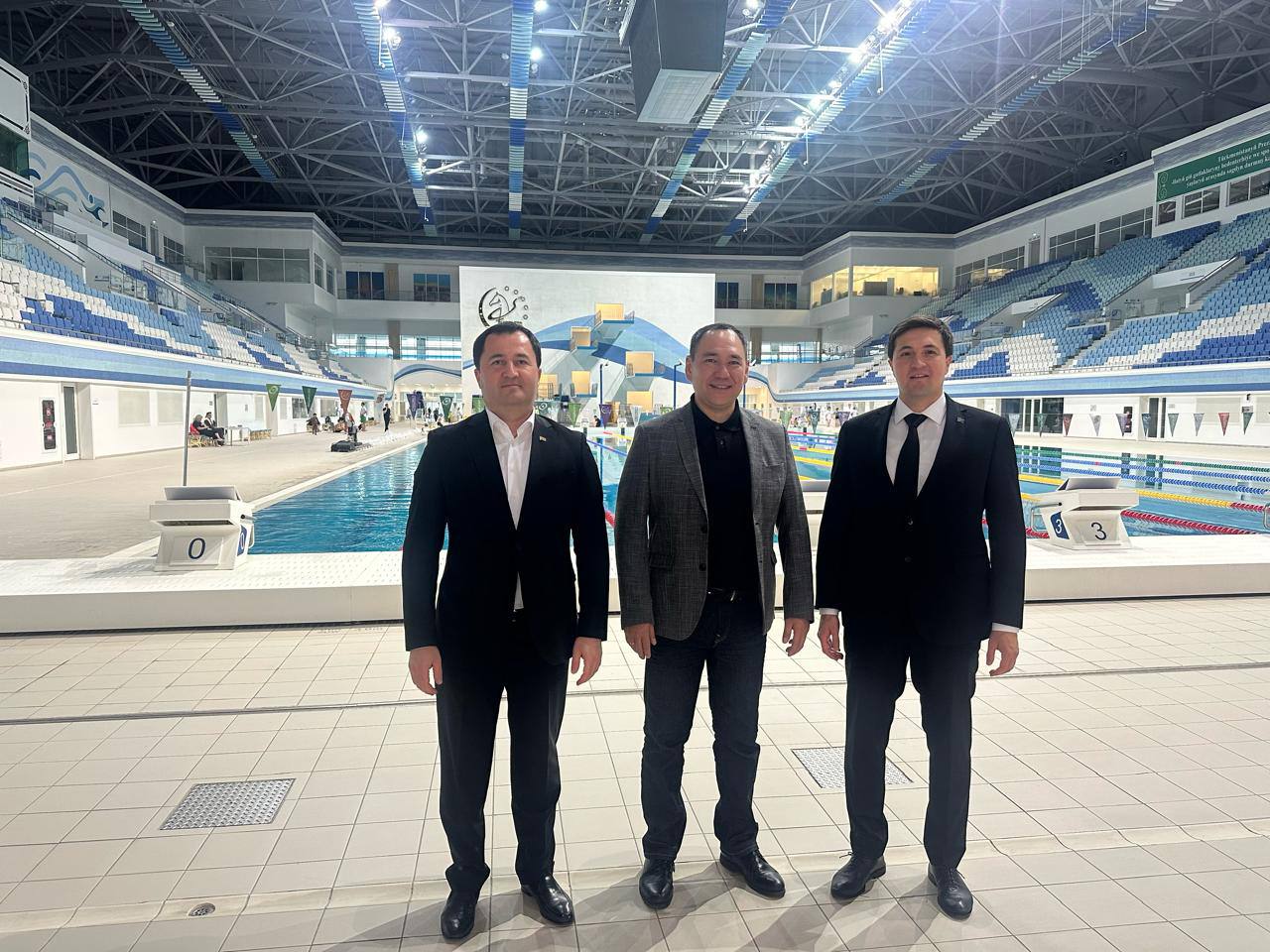 В ходе рабочего визита в Туркменистан Президент Международного комитета «Дети Азии» Владимир Максимов и Генеральный секретарь НОК Туркменистана Ата Акмаммедов посетили спортивный комплекс — Олимпийский городок в Ашхабаде В ходе рабочего визита в Туркменистан Президент Международного комитета «Дети Азии» Владимир Максимов и Генеральный секретарь НОК Туркменистана Ата Акмаммедов посетили спортивный комплекс — Олимпийский городок в Ашхабаде