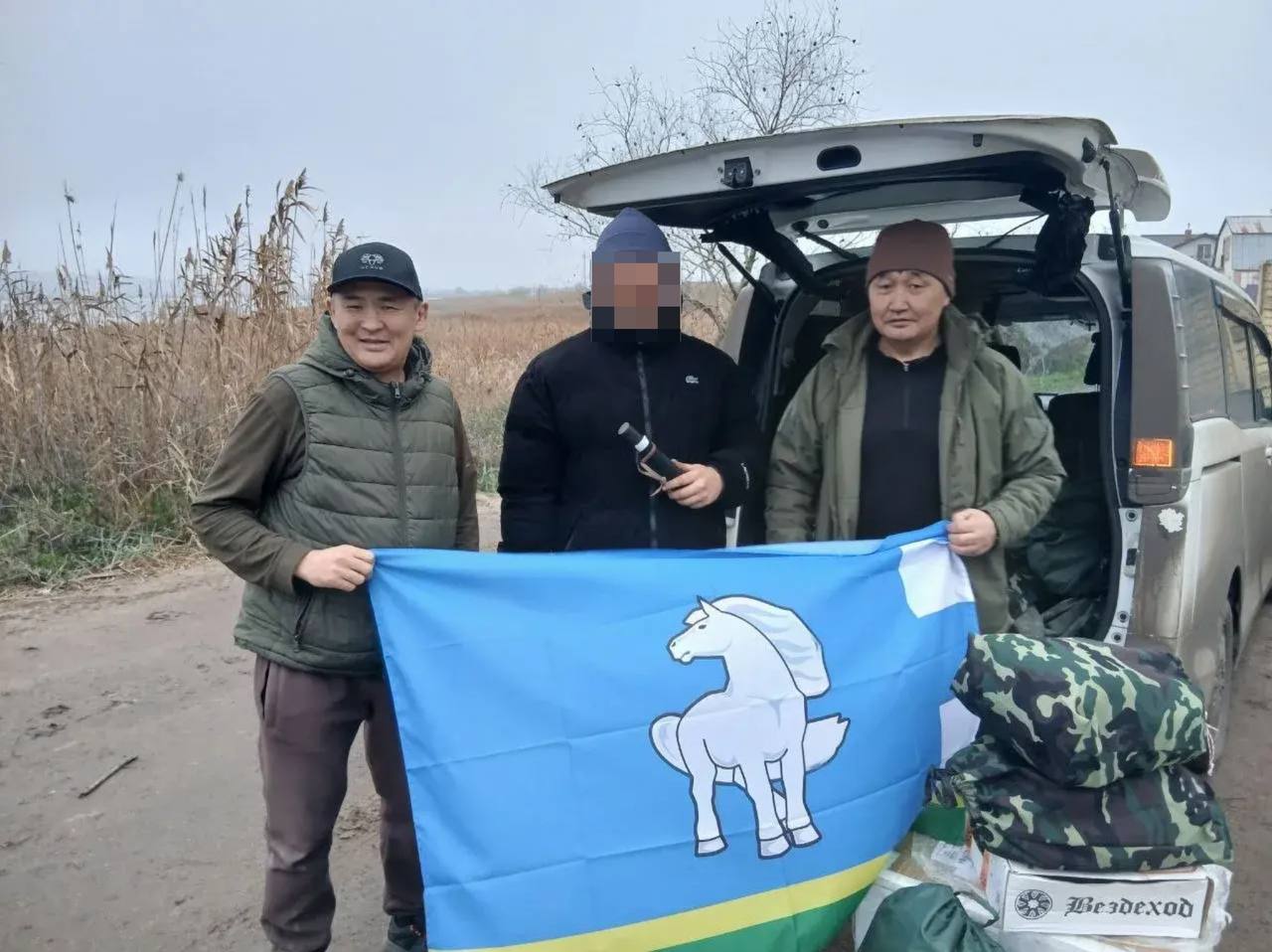 #БАРЫБИИРГЭ. Улуус баылыга Василий Алексеев салайааччылаах делегация уонна миэстэтигэр лэлии сылдьар улуус исписэлииэ Наталья Охлопкова бээээ ДНР Мариуполь, Авдеевка хайысхатынан икки блхх арахсан, биир дойдулаах... #БАРЫБИИРГЭ. Улуус баылыга Василий Алексеев салайааччылаах делегация уонна миэстэтигэр лэлии сылдьар улуус исписэлииэ Наталья Охлопкова бээээ ДНР Мариуполь, Авдеевка хайысхатынан икки блхх арахсан, биир дойдулаах...