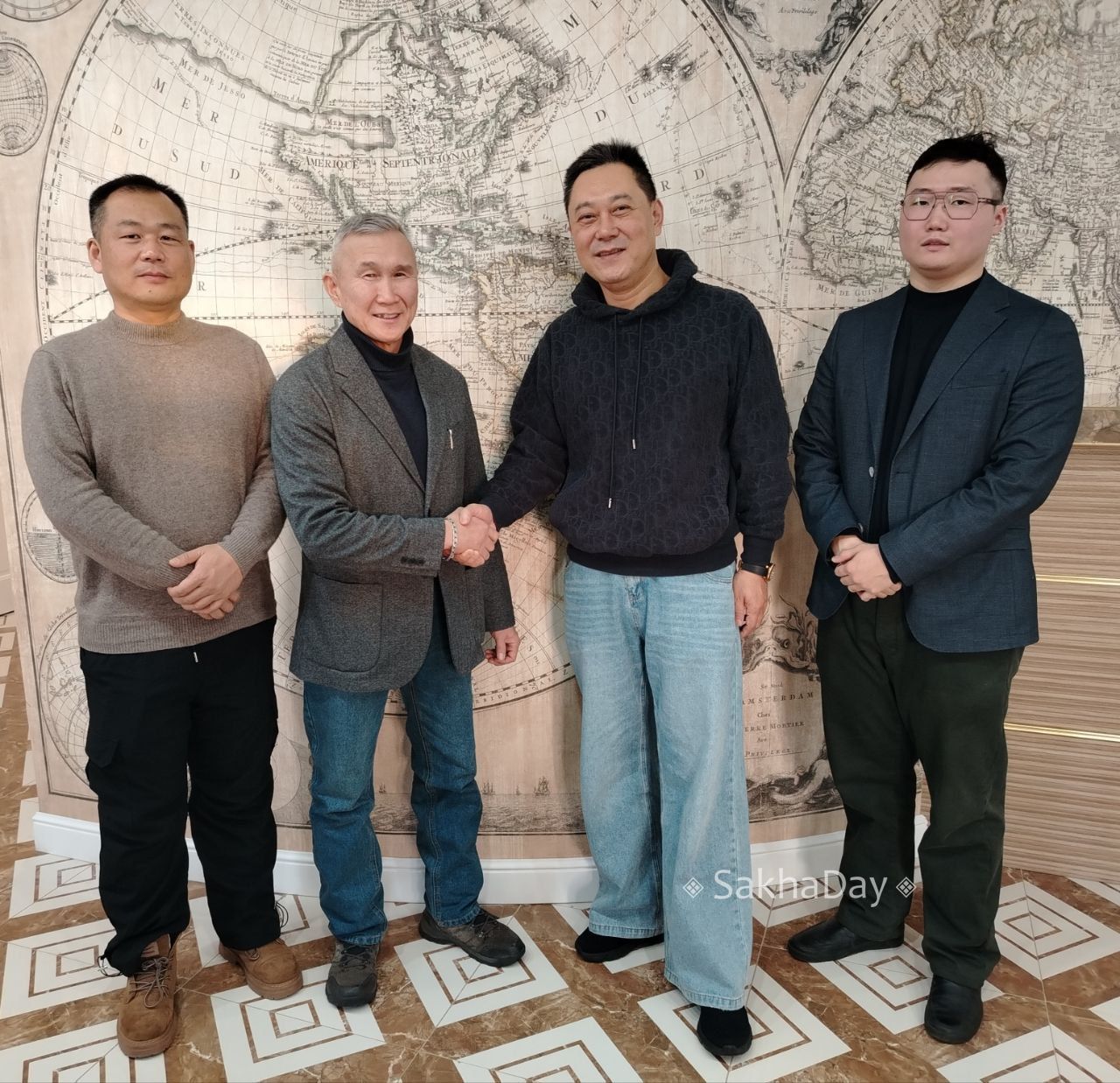 Тем временем Ассоциация туриндустрии Якутии налаживает связи с инвесторами из прекрасного города Поднебесной-Циндао