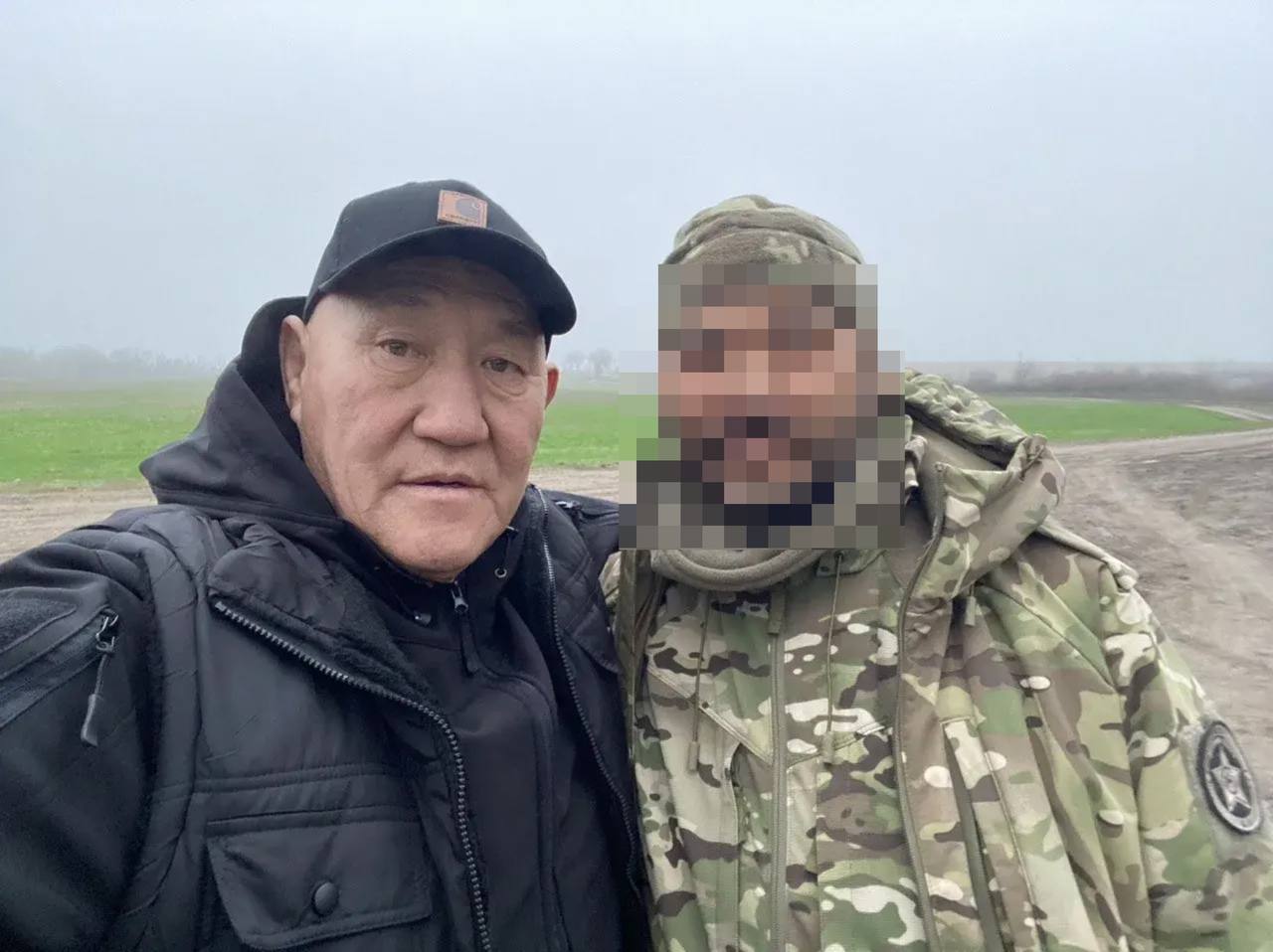 #БАРЫБИИРГЭ. Улуус баылыга Василий Алексеев салайааччылаах делегация уонна миэстэтигэр лэлии сылдьар улуус исписэлииэ Наталья Охлопкова бээээ ДНР Мариуполь, Авдеевка хайысхатынан икки блхх арахсан, биир дойдулаах... #БАРЫБИИРГЭ. Улуус баылыга Василий Алексеев салайааччылаах делегация уонна миэстэтигэр лэлии сылдьар улуус исписэлииэ Наталья Охлопкова бээээ ДНР Мариуполь, Авдеевка хайысхатынан икки блхх арахсан, биир дойдулаах...