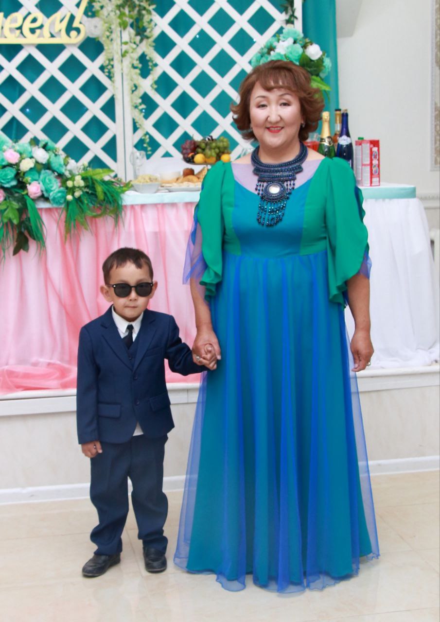 День матери — особенный праздник, наполненный любовью и благодарностью к женщине, которая дарит жизнь, учит добру и согревает своим теплом. День матери — особенный праздник, наполненный любовью и благодарностью к женщине, которая дарит жизнь, учит добру и согревает своим теплом.