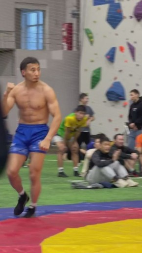 Яркие броски второго круга…