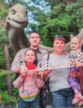 Барташевская Сабина Александровна секретарь УИК №251 "Дорожнинский" имени Кулак В.В., геройски погибшего участника СВО в боях при освобождении Запорожья