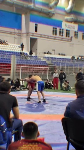 Подсечка Валентина Афанасьева стала украшением схваток в хапсагае Согласны?