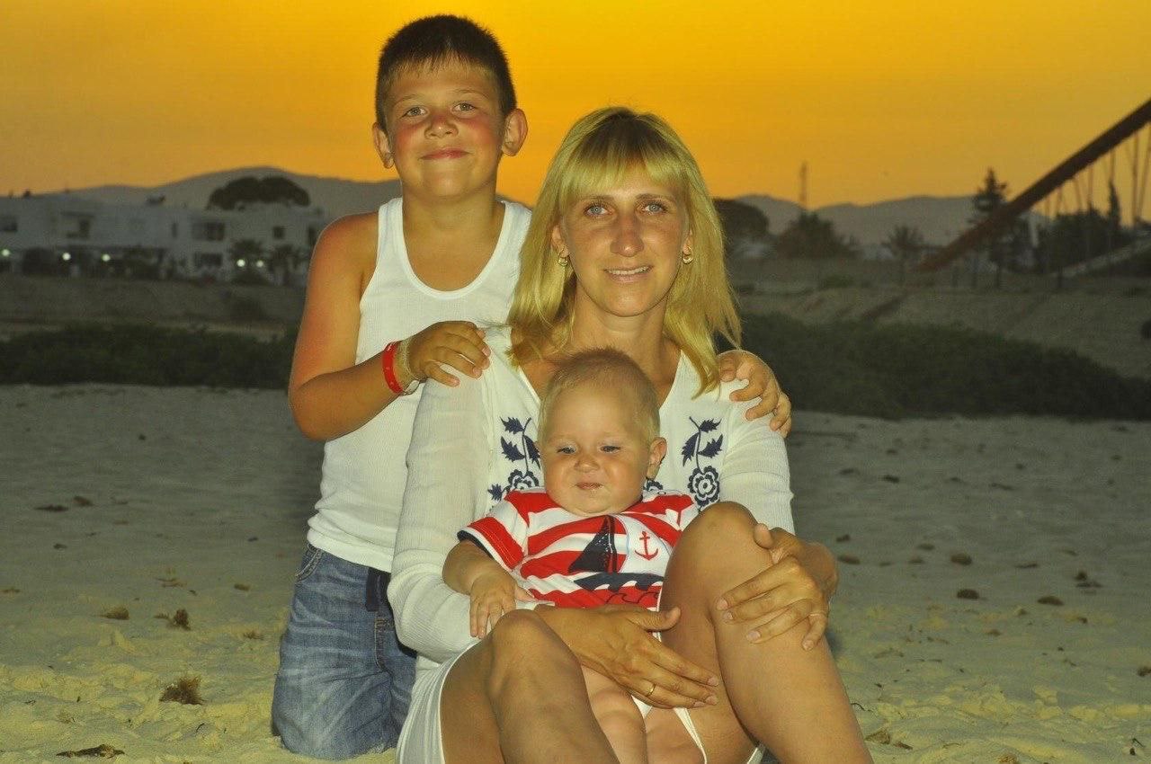 Стоит только приглядеться, – Стоит только приглядеться, –