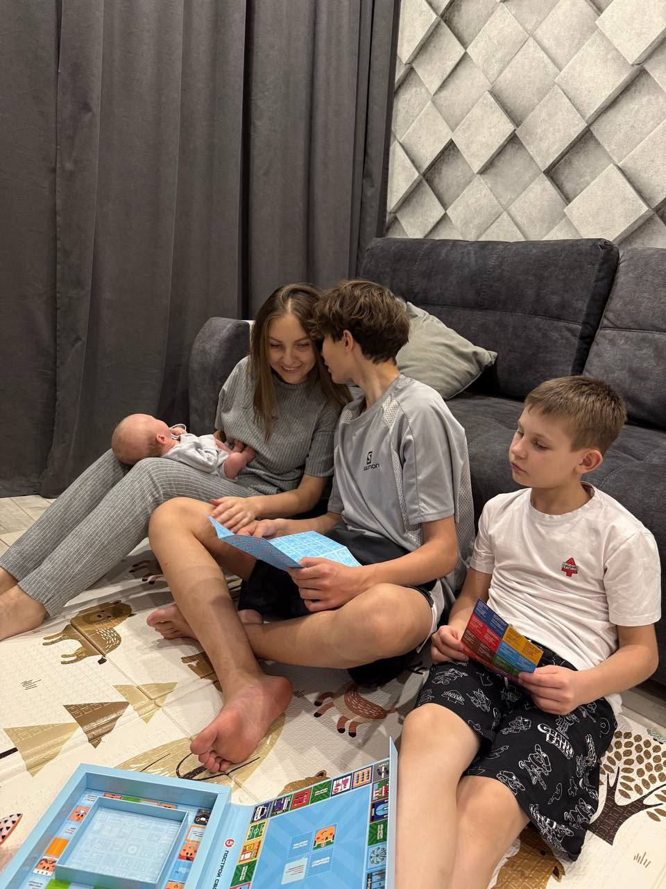 Бакирова Екатерина Александровна, заместитель председателя участковой избирательной комиссии № 373 «Демократическая» с правом решающего голоса Бакирова Екатерина Александровна, заместитель председателя участковой избирательной комиссии № 373 «Демократическая» с правом решающего голоса