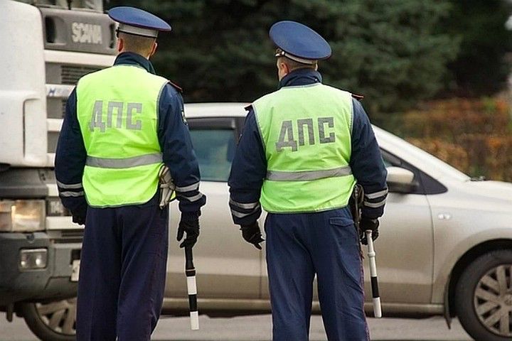 За сутки угнали две иномарки