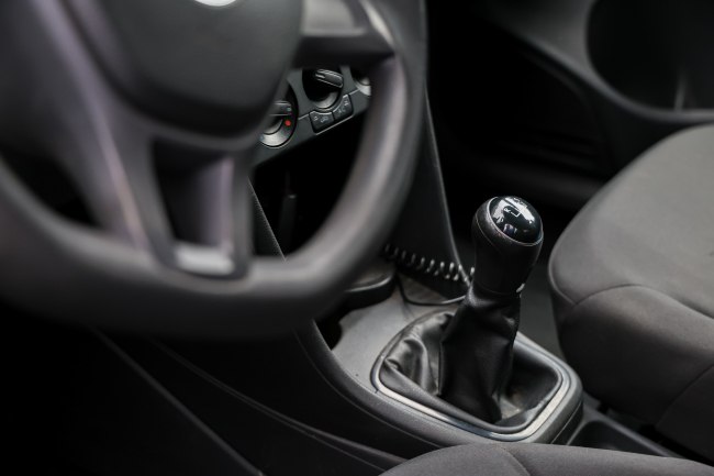 За долги перед бюджетом арестовали престижный Lexus