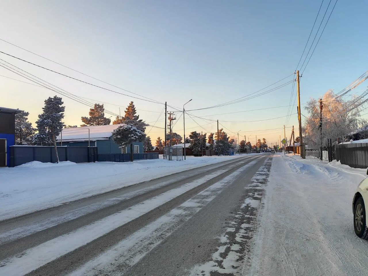 Обновляется более 100 километров местных дорог в Якутии