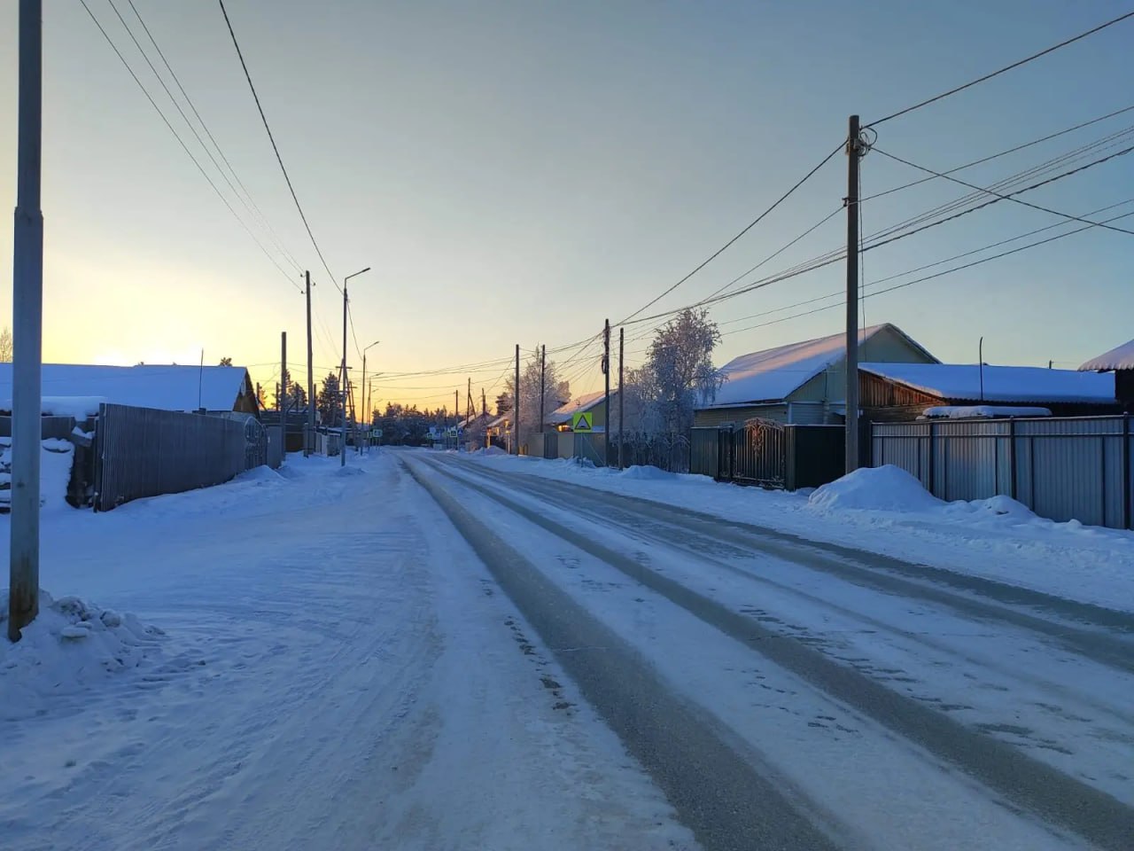 Обновляется более 100 километров местных дорог в Якутии Обновляется более 100 километров местных дорог в Якутии