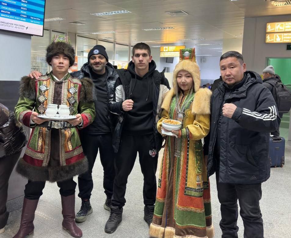 В Якутск продолжают съезжаться участники Вечера профессионального бокса «Вызов Севера» В Якутск продолжают съезжаться участники Вечера профессионального бокса «Вызов Севера»