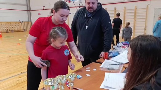 Энергия семьи, сила команды: в Кысыл-Сыре прошёл «Семейный марафон ЯТЭК»