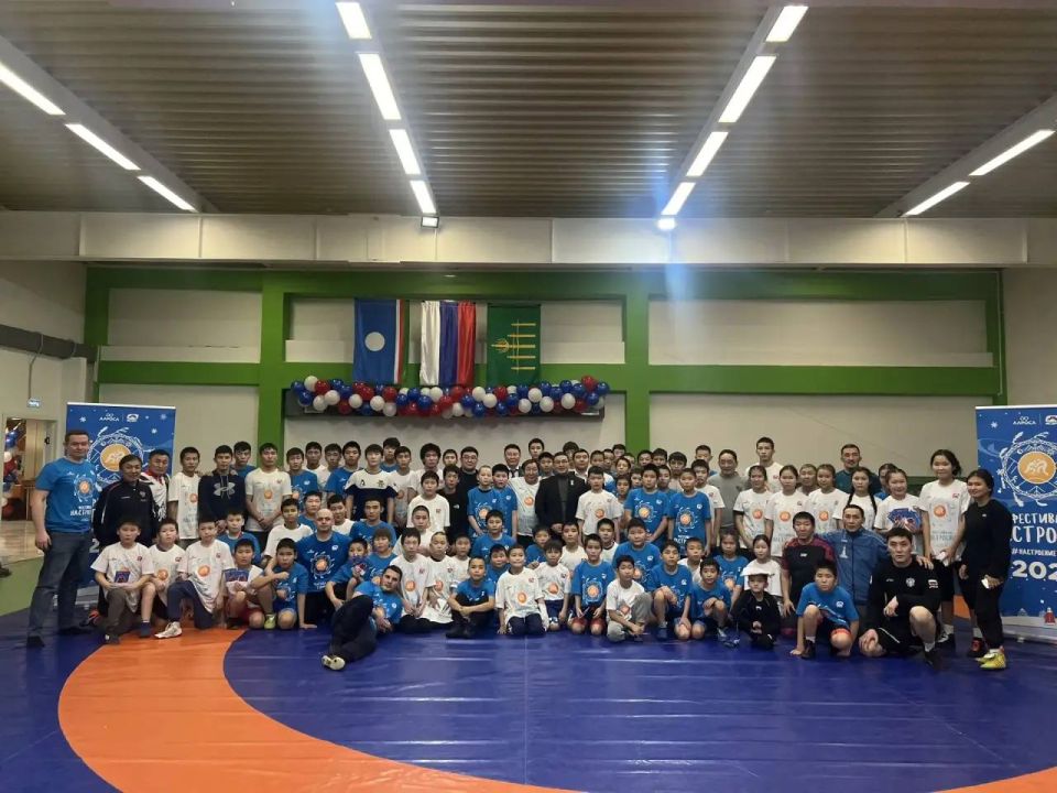 Спортшкола олимпийского резерва в Сунтаре обновлена по федеральной программе спорта