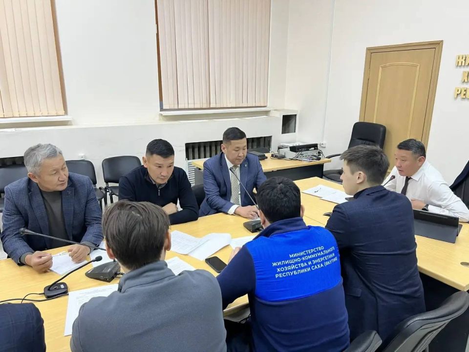 Министром жилищно-коммунального хозяйства и энергетики Республики Саха (Якутия) В.П. Емельяновым 28 ноября 2025 года с участием представителей муниципального района "Чурапчинский улус" во главе С.А. Саргыдаева, ГУП... Министром жилищно-коммунального хозяйства и энергетики Республики Саха (Якутия) В.П. Емельяновым 28 ноября 2025 года с участием представителей муниципального района "Чурапчинский улус" во главе С.А. Саргыдаева, ГУП...