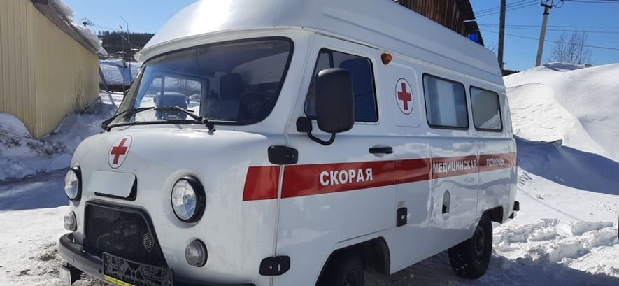 Глава якутского села умер после падения во время игры в волейбол