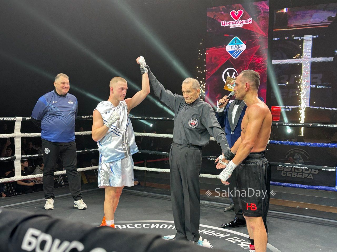 Второй поединок вечера профессионального бокса «Вызов Севера» выдался еще более напряженным Второй поединок вечера профессионального бокса «Вызов Севера» выдался еще более напряженным