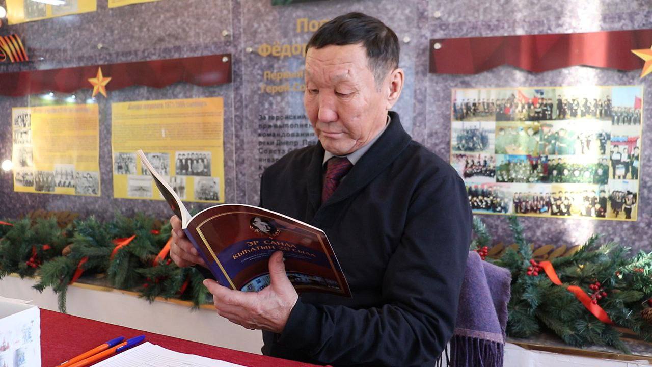 Бэлиэ тэрээин Баатара оскуолатыгар кадет кылааа тэриллибитэ 20 сылынан Ахсынньы 6 кнгэр Баатара нэилиэгин Ф.К.Попов аатынан оскуолаа кадет кылааа аыллыбыта 20 сылын туолла. Улуус, нэилиэк бэлиэ тэрээинигэр Баатараттан... Бэлиэ тэрээин Баатара оскуолатыгар кадет кылааа тэриллибитэ 20 сылынан Ахсынньы 6 кнгэр Баатара нэилиэгин Ф.К.Попов аатынан оскуолаа кадет кылааа аыллыбыта 20 сылын туолла. Улуус, нэилиэк бэлиэ тэрээинигэр Баатараттан...