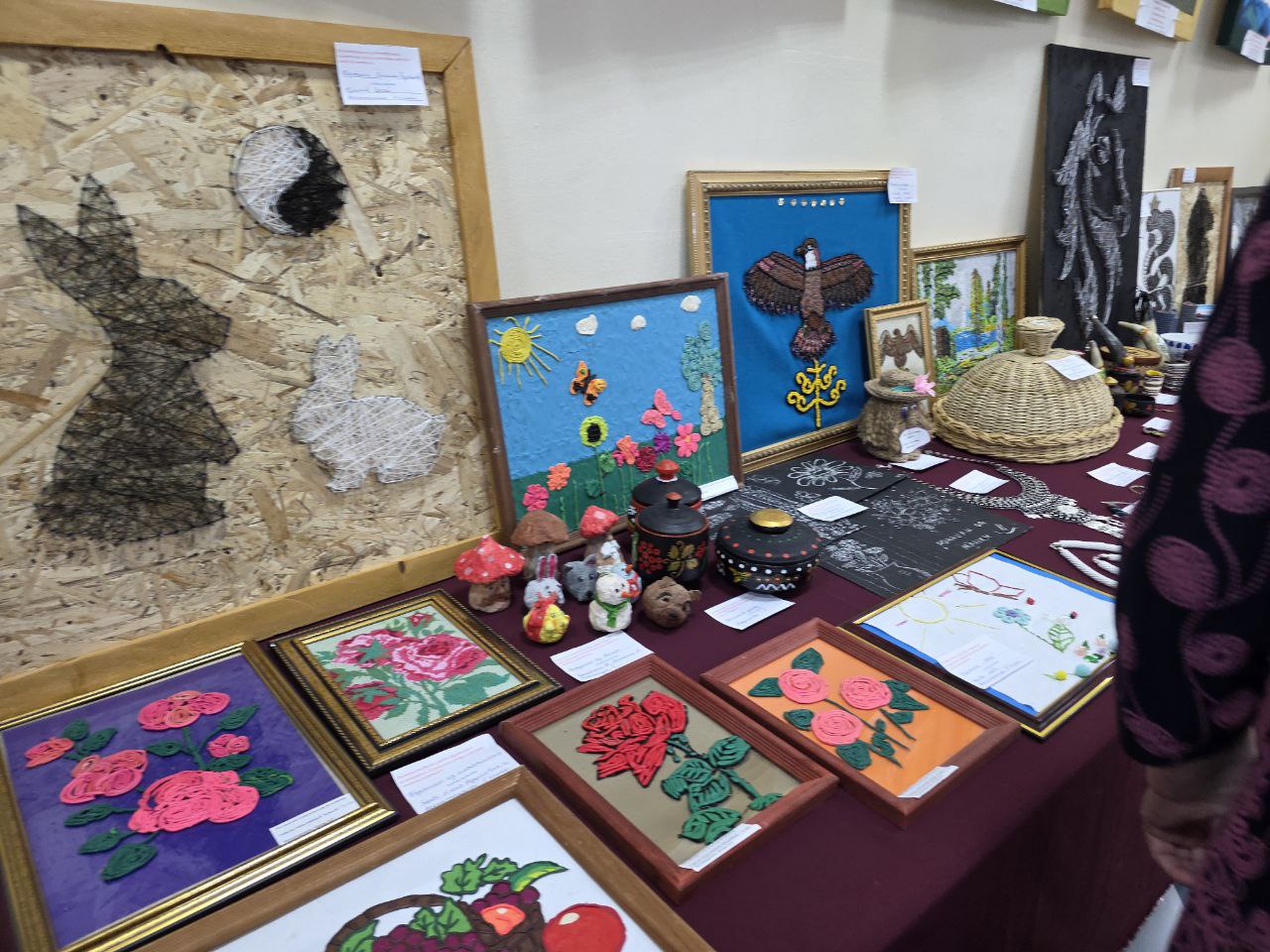 Сотрудники Госавтоинспекции поздравили Хангаласский центр содействия семейному воспитанию с 55-летним юбилеем Сотрудники Госавтоинспекции поздравили Хангаласский центр содействия семейному воспитанию с 55-летним юбилеем