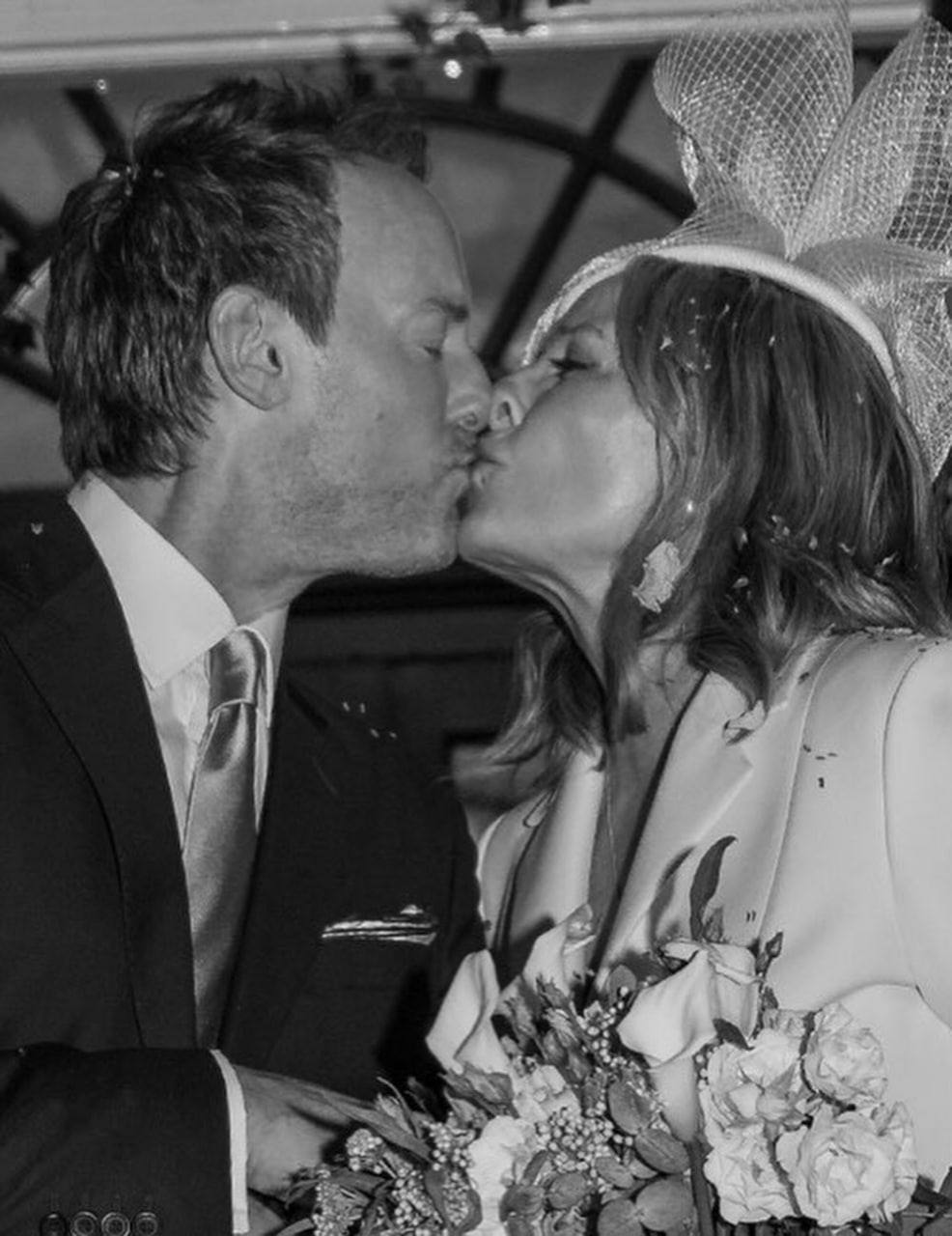 Звезда "Секса в большом городе" Ким Кэтролл-Саманта вышла замуж Звезда "Секса в большом городе" Ким Кэтролл-Саманта вышла замуж