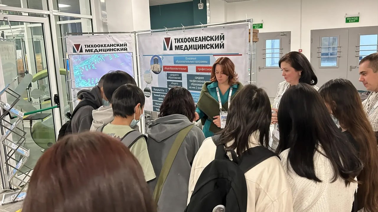 В Якутске состоялась межрегиональная ярмарка-выставка "Профориентация-2026"