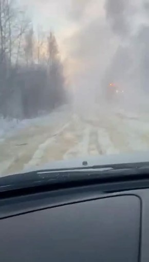 На автодороге "Амга" ведется работа по ликвидации последствий прорыва водных потоков