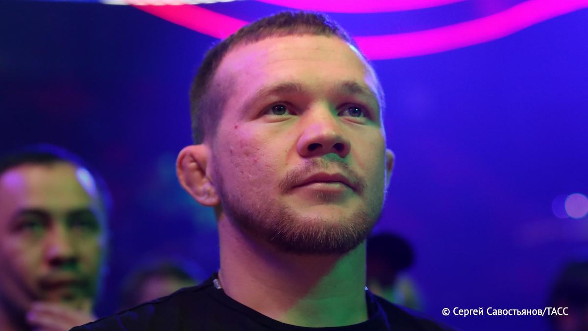 Россиянин Петр Ян победил грузина Мераба Двалишвили и завоевал чемпионский титул UFC в легчайшем весе