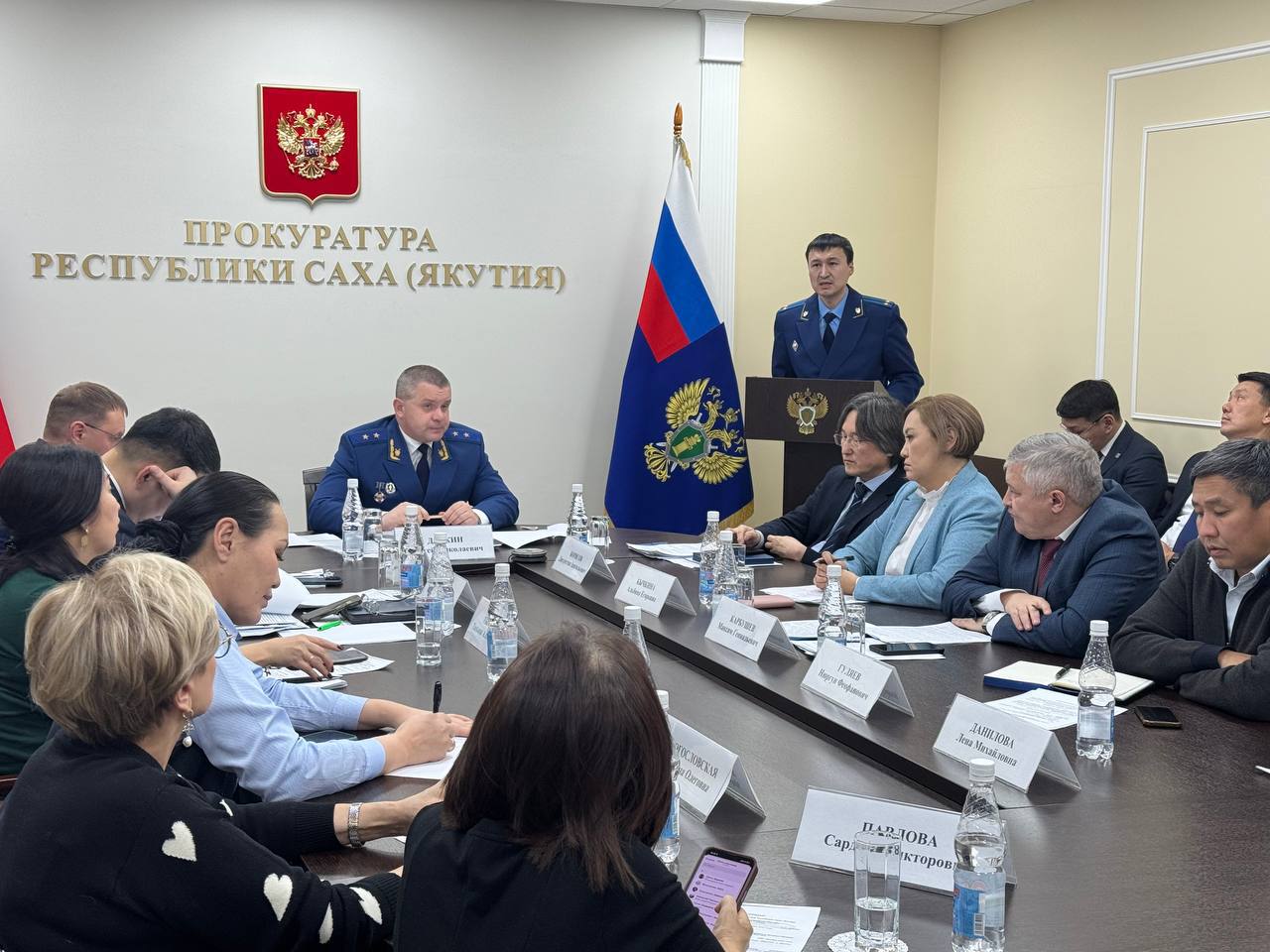 Под председательством прокурора Республики Саха (Якутия) Сергея Дябкина состоялось очередное заседание Общественного совета по защите прав малого и среднего бизнеса Под председательством прокурора Республики Саха (Якутия) Сергея Дябкина состоялось очередное заседание Общественного совета по защите прав малого и среднего бизнеса