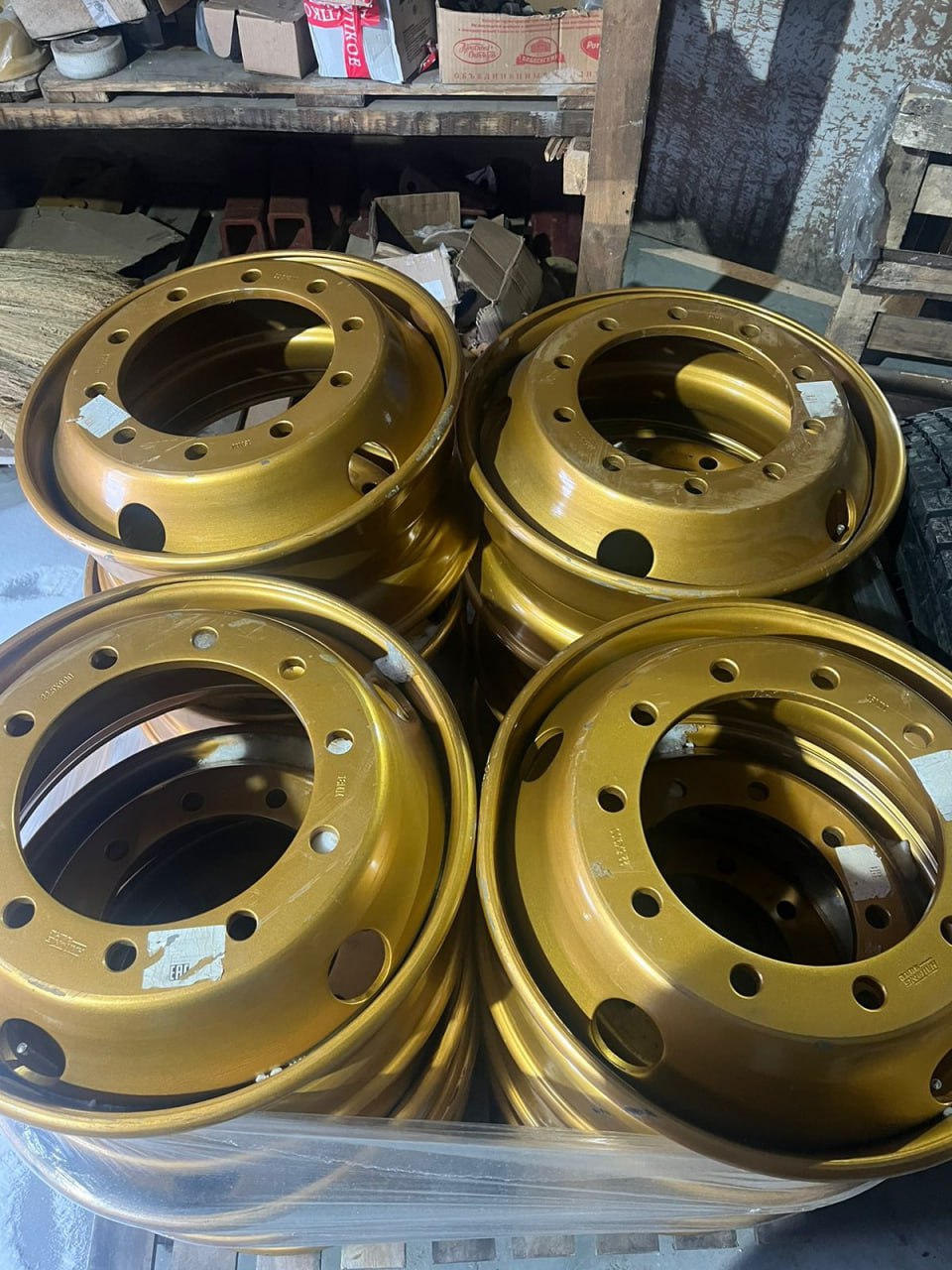 До пяти лет лишения свободы грозит двум знакомым, решившимся на кражу грузовых дисков с железнодорожного предприятия в Якутии До пяти лет лишения свободы грозит двум знакомым, решившимся на кражу грузовых дисков с железнодорожного предприятия в Якутии