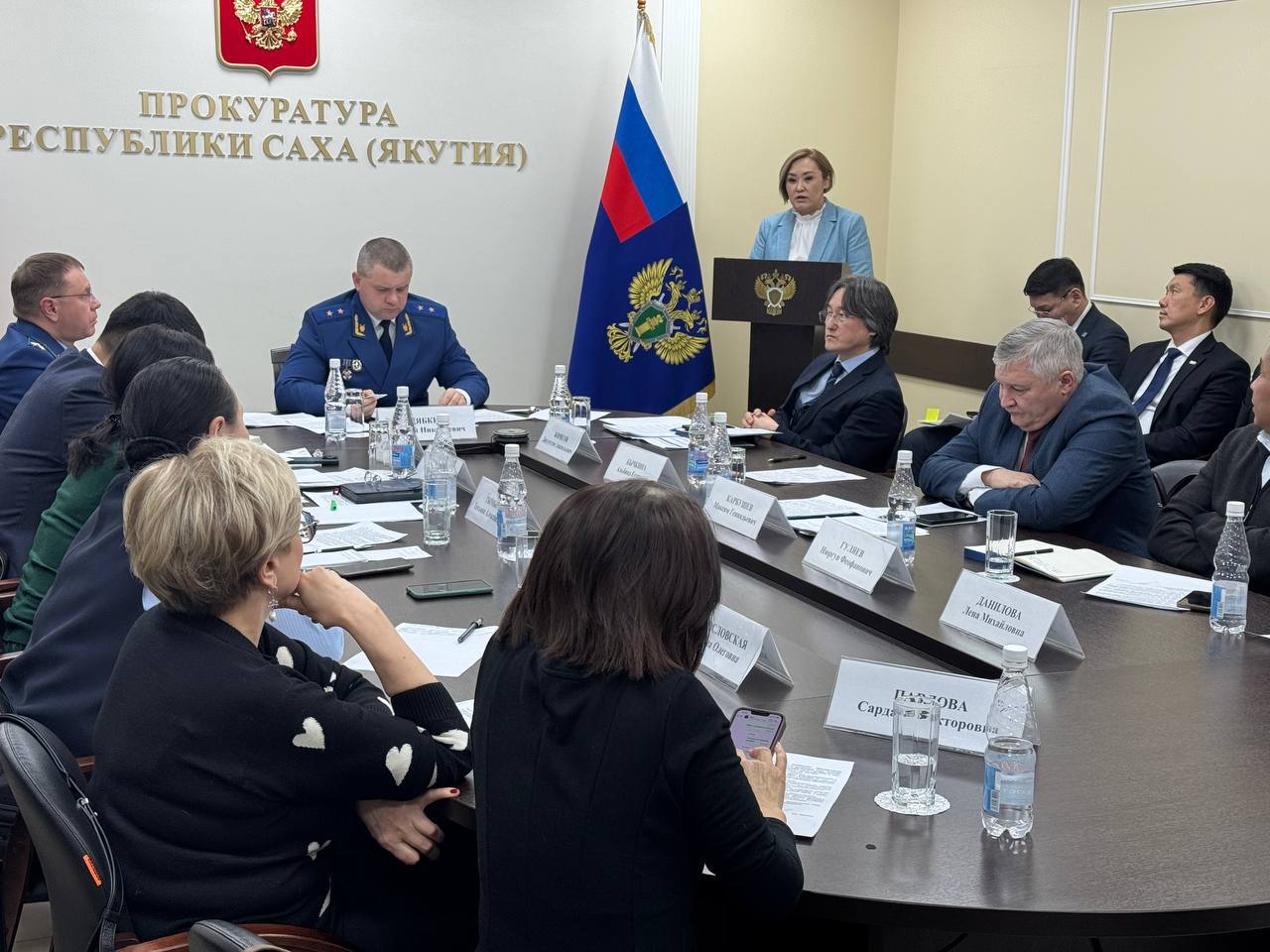 Под председательством прокурора Республики Саха (Якутия) Сергея Дябкина состоялось очередное заседание Общественного совета по защите прав малого и среднего бизнеса Под председательством прокурора Республики Саха (Якутия) Сергея Дябкина состоялось очередное заседание Общественного совета по защите прав малого и среднего бизнеса