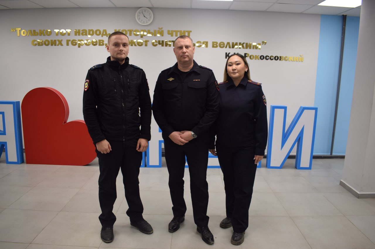 Транспортные полицейские приняли участие в родительском собрании в Якутской кадетской школе-интернат