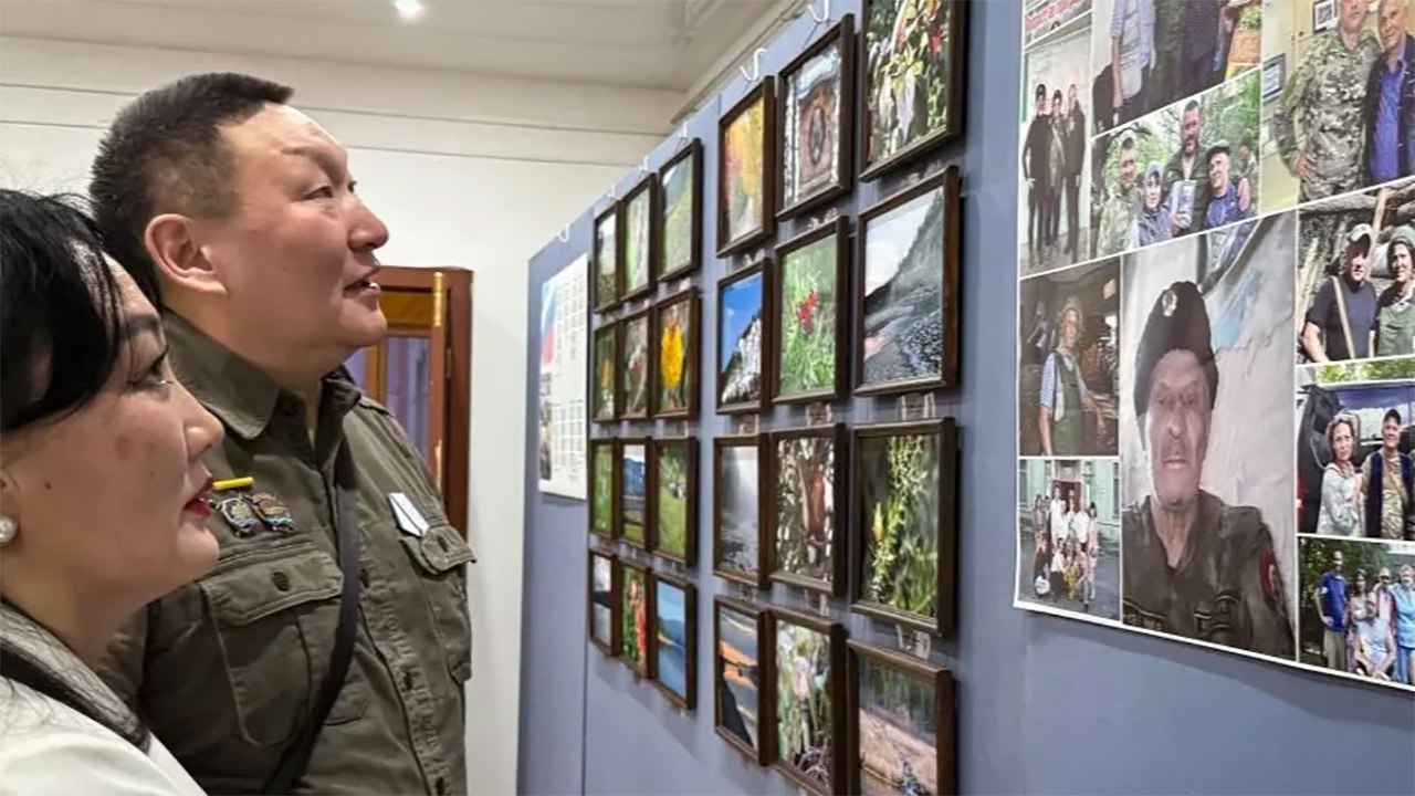 Фотографии бойца СВО с позывным "Лирик" представили на выставке в Якутске