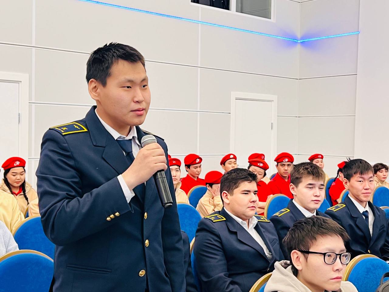 В Штабе общественной поддержки партии «Единая Россия» в рамках Дня Героев Отечества и реализации федерального партийного проекта «Историческая память» прошло мероприятие «И потому в веках живут они...» В Штабе общественной поддержки партии «Единая Россия» в рамках Дня Героев Отечества и реализации федерального партийного проекта «Историческая память» прошло мероприятие «И потому в веках живут они...»