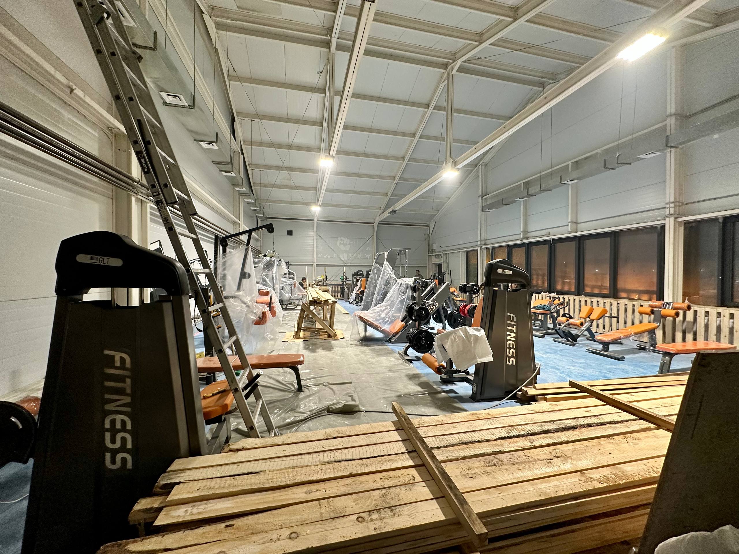 Развитие отдельных видов спорта в столице республики, в том числе кикбоксинга, рассмотрели вместе с заместителем главы города Якутска по социальным вопросам Владимиром Владимировичем Аржаковым на базе строящегося... Развитие отдельных видов спорта в столице республики, в том числе кикбоксинга, рассмотрели вместе с заместителем главы города Якутска по социальным вопросам Владимиром Владимировичем Аржаковым на базе строящегося...