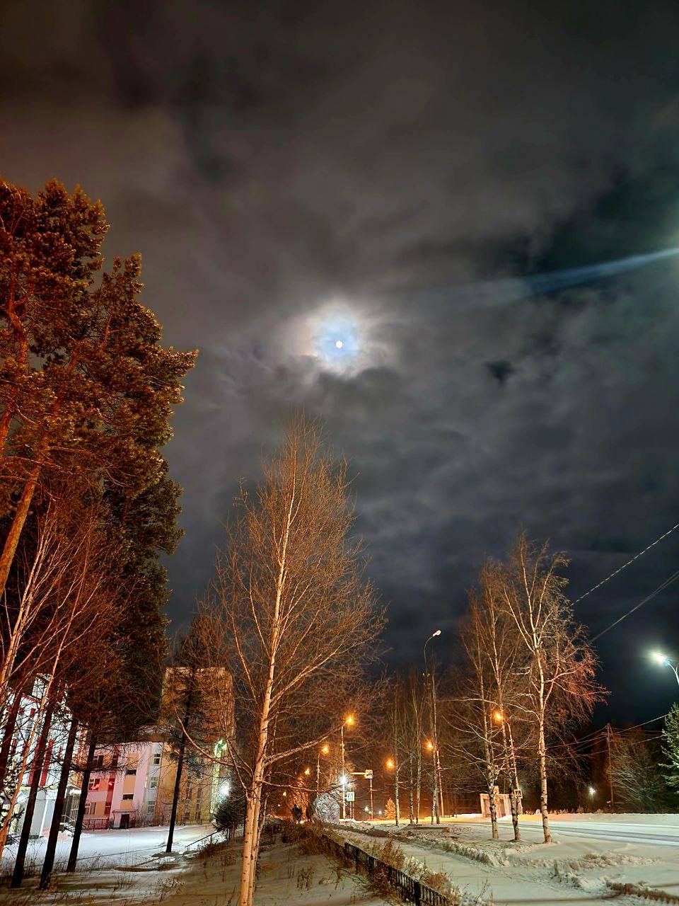 Прекрасное нерюнгринское новолуние от нашей подписчицы Натальи Зотовой Прекрасное нерюнгринское новолуние от нашей подписчицы Натальи Зотовой